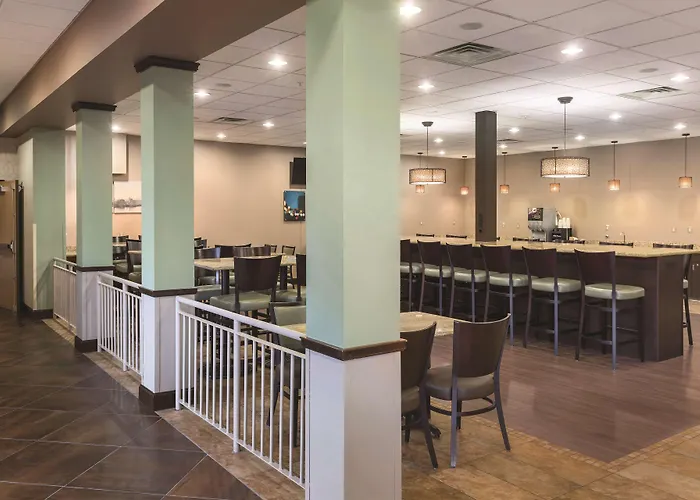 Wyndham - Mall Of America Hotel 3*